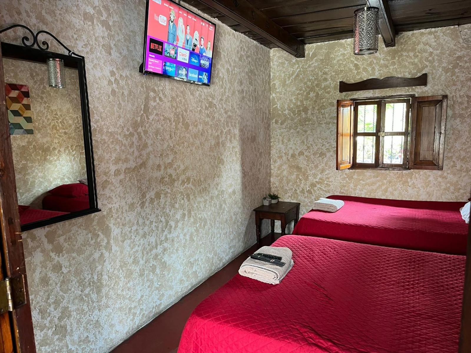 Cristales De Antigua Hotel Cristal Extérieur photo