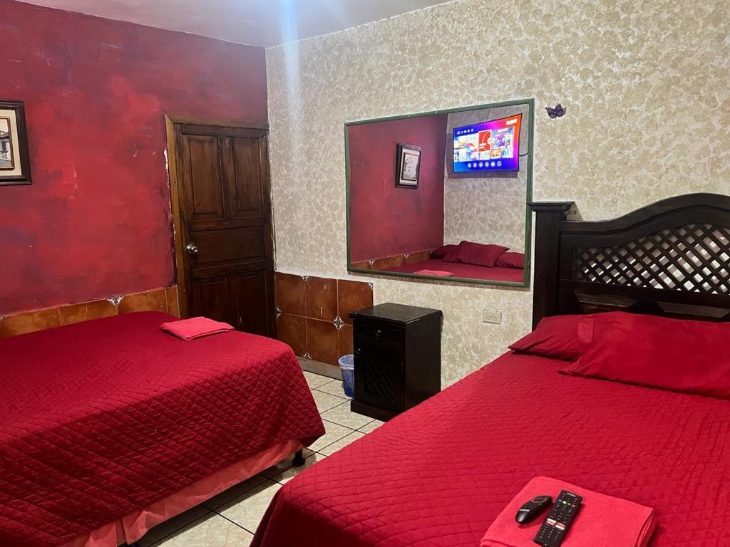 Cristales De Antigua Hotel Cristal Extérieur photo